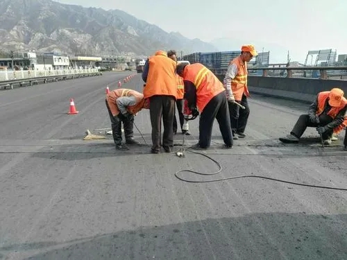 平定道路桥梁病害治理